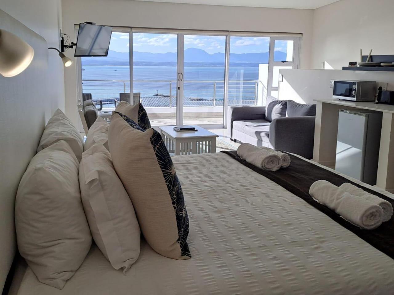 Ana'S Place Apartments Мозел Бей Стая снимка