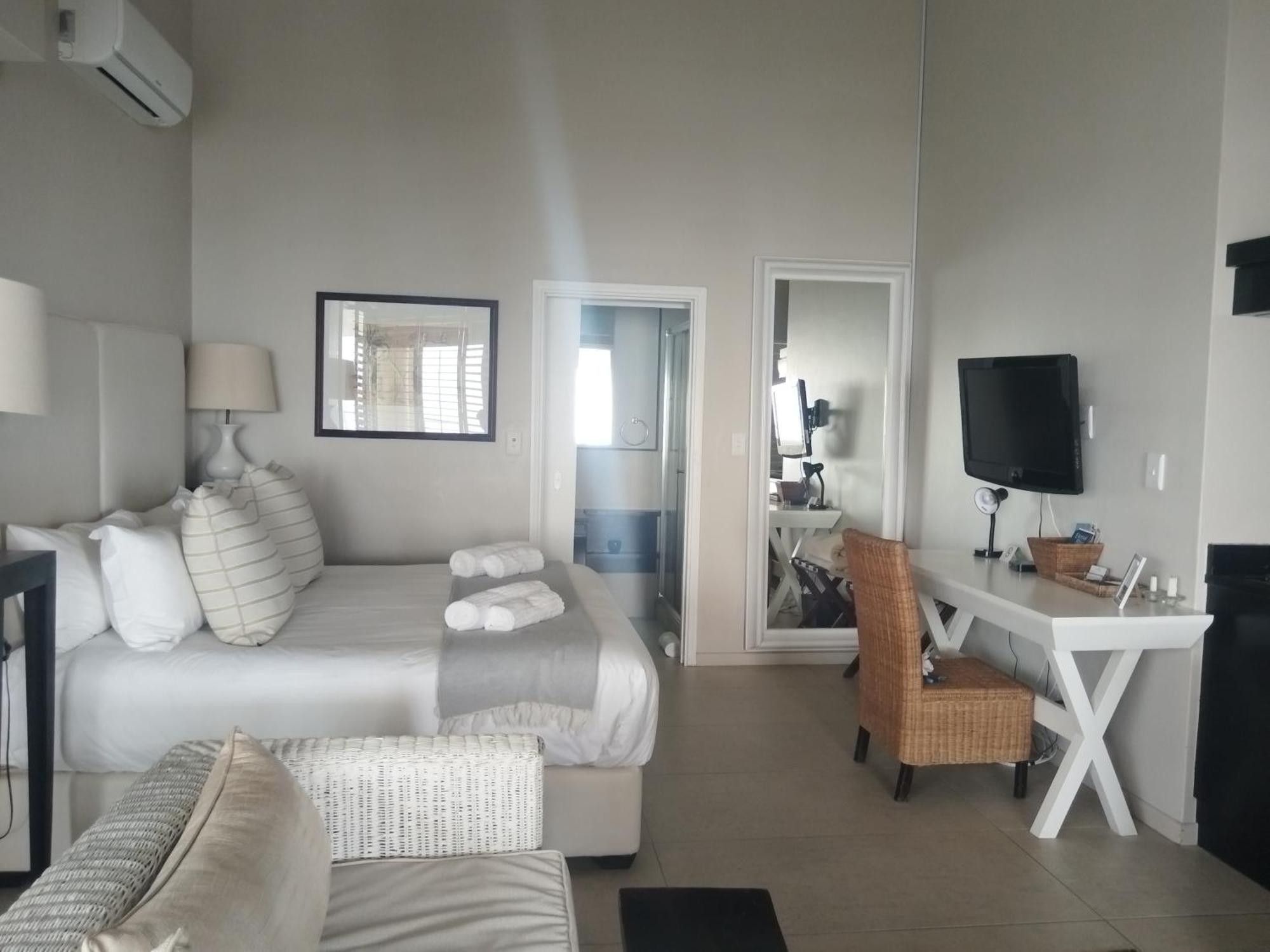 Ana'S Place Apartments Мозел Бей Екстериор снимка